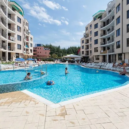 ❤ 1 Bedroom W Kitchen&big Terrace ❤xm❤ Apartman Napospart